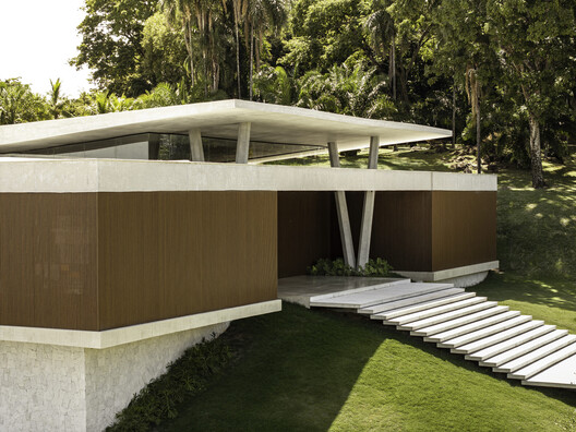 Espatódias House / Leo Romano Espatódias House / Leo Romano - Image 13 of 29