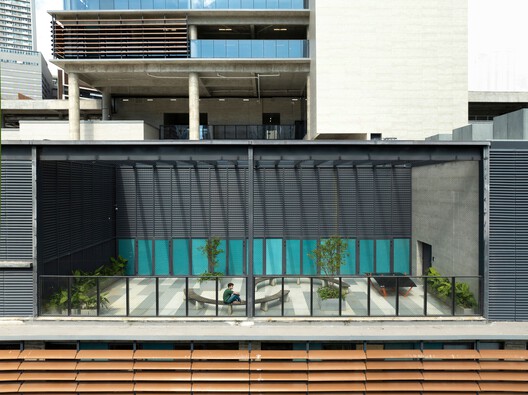 Bernoulli College Vale do Sereno / BCMF Arquitetos - Image 10 of 77