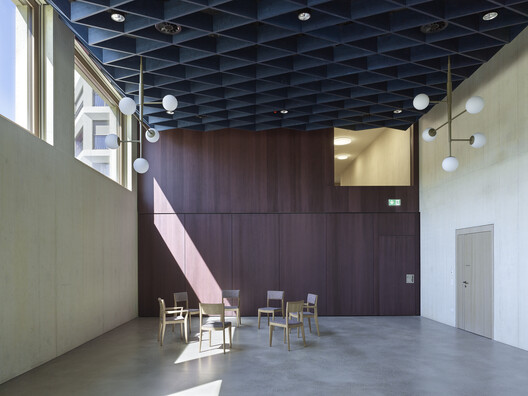 Centro de Salud Rosenthal / kit Centro de Salud Rosenthal / kit - Fotografía interior, Madera, Vidrio