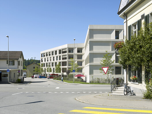 Centro de Salud Rosenthal / kit Centro de Salud Rosenthal / kit - Fotografía exterior