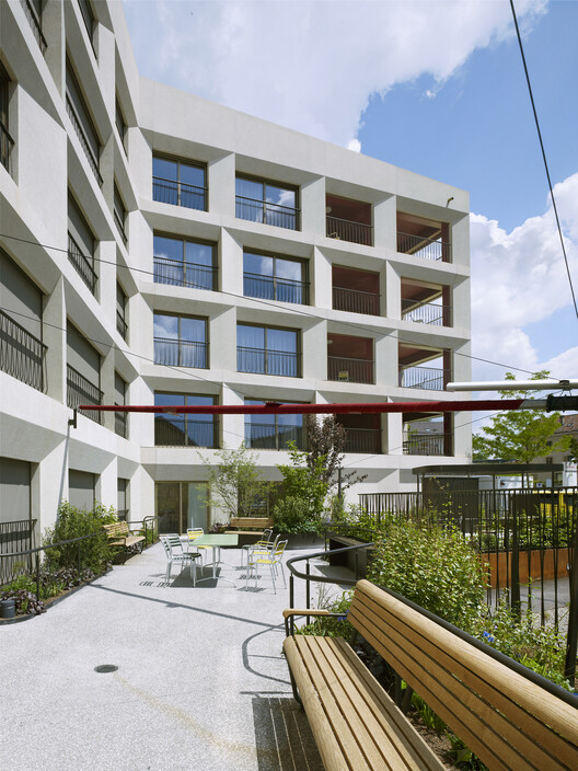Centro de Salud Rosenthal / kit Centro de Salud Rosenthal / kit - Fotografía exterior, Balcón
