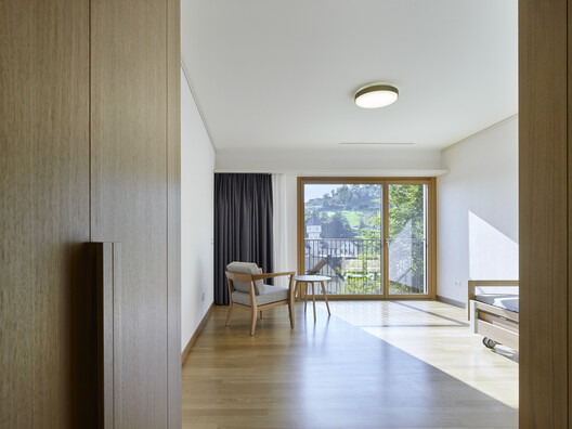 Centro de Salud Rosenthal / kit Centro de Salud Rosenthal / kit - Fotografía interior, Comedor, Madera, Sillas
