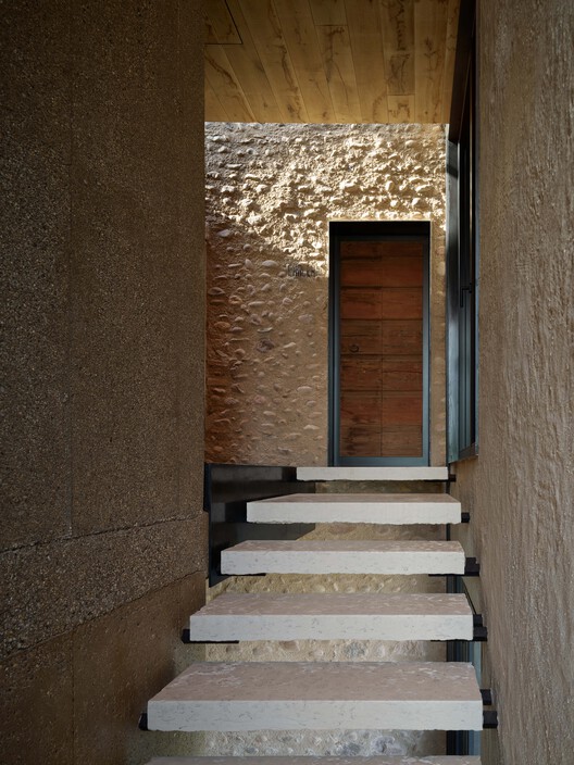 Corte Renèe Resort / Bricolo Falsarella Corte Renèe Resort / Bricolo Falsarella - Interior Photography, Wood, Stairs, Concrete