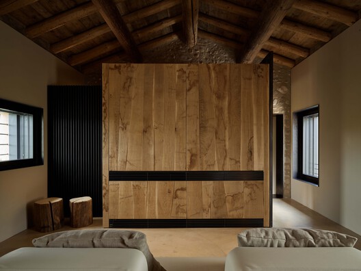 Corte Renèe Resort / Bricolo Falsarella Corte Renèe Resort / Bricolo Falsarella - Interior Photography, Bedroom, Wood, Closet