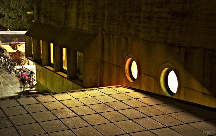 From Oculus to Orbit: The Symbolism of the Circle in Architecture - Image 8 of 21