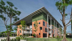 Oneness School Nonthaburi / Imaginary Objects