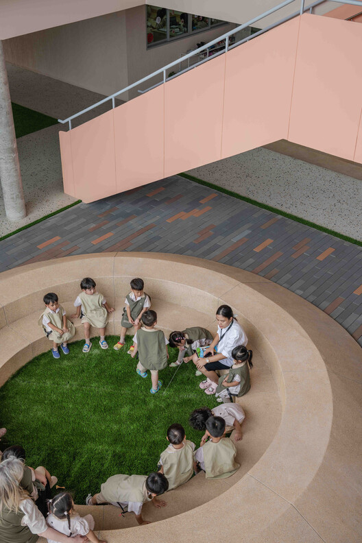 Escuela Oneness Nonthaburi / Imaginary Objects Escuela Oneness Nonthaburi / Imaginary Objects - Fotografía interior