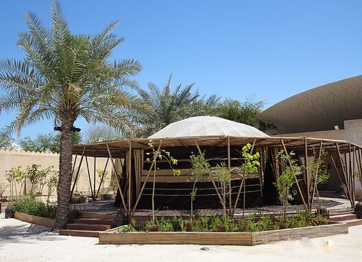 From Seasonal Escape to Permanent Elsewhere: Movement and Architecture in the Gulf From Seasonal Escape to Permanent Elsewhere: Movement and Architecture in the Gulf - Image 2 of 9