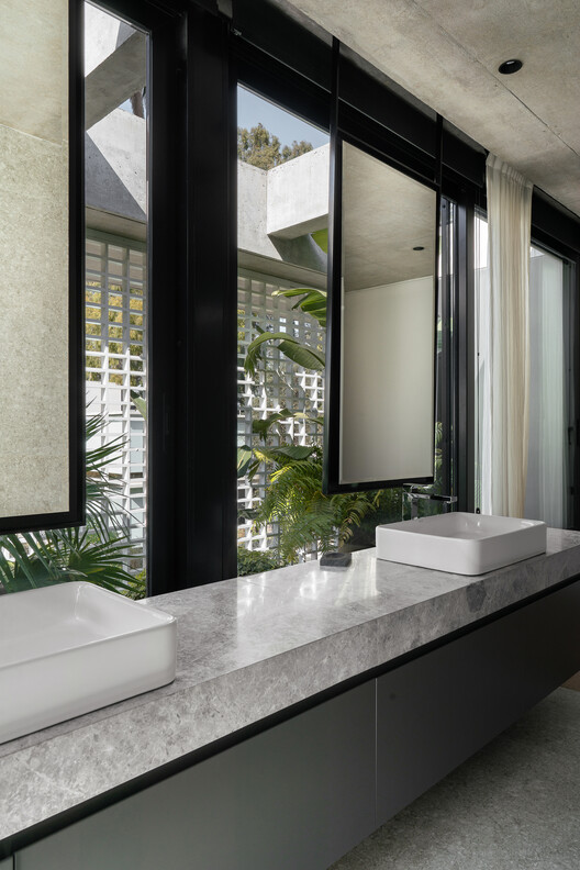 Casa One / Jorgelina Tortorici & Asociados Casa One / Jorgelina Tortorici & Asociados - Interior Photography, Bathroom, Sink, Glass, Countertop