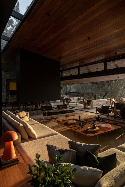 House in Los Cóndores / Malachowski Arquitectos House in Los Cóndores / Malachowski Arquitectos - Interior Photography, Living Room, Wood, Chair, Beam