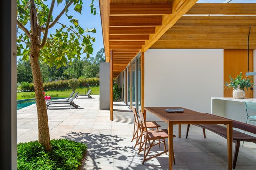 Casa Itu / Nitsche Arquitetos Casa Itu / Nitsche Arquitetos - Interior Photography, Wood, Chair, Garden
