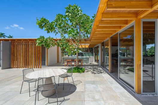 Casa Itu / Nitsche Arquitetos Casa Itu / Nitsche Arquitetos - Exterior Photography, Wood, Patio, Deck, Beam