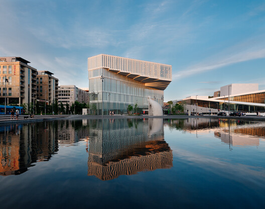 Oslo Architecture City Guide: 12 Buildings Contrasting Historic and Contemporary Design - Image 10 of 15