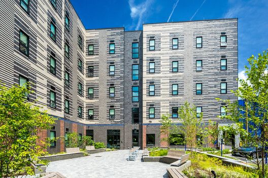 How Can Thin Brick Support High-Performance Buildings? How Can Thin Brick Support High-Performance Buildings? - Image 5 of 9