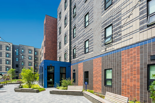 How Can Thin Brick Support High-Performance Buildings? How Can Thin Brick Support High-Performance Buildings? - Image 4 of 9
