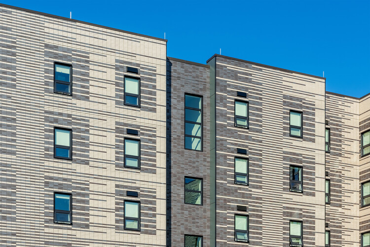 How Can Thin Brick Support High-Performance Buildings? - Image 7 of 9
