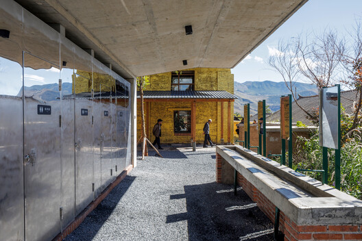 Librairie Avant-Garde Huize Baiwu Bookstore / Jiakun Architects Librairie Avant-Garde Huize Baiwu Bookstore / Jiakun Architects - Image 26 of 37