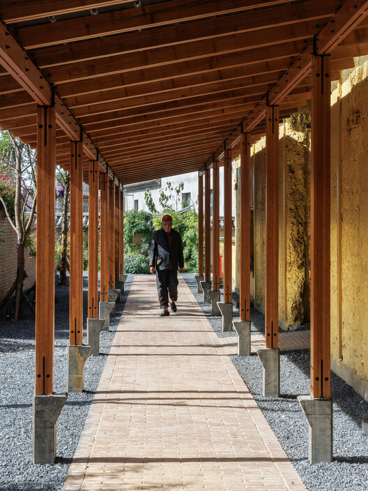 Librairie Avant-Garde Huize Baiwu Bookstore / Jiakun Architects Librairie Avant-Garde Huize Baiwu Bookstore / Jiakun Architects - Interior Photography, Wood, Column