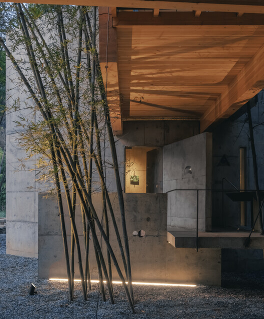 Huizhou Vernacular Historic Bridges Micro-Museum / LUO studio - Image 18 of 56