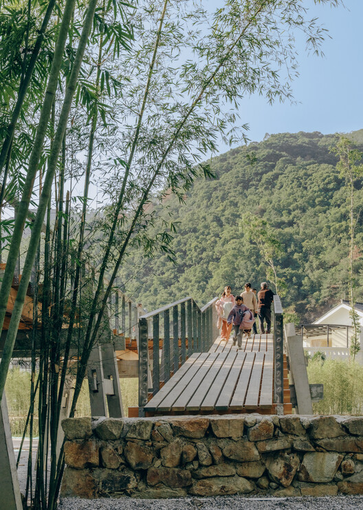 Huizhou Vernacular Historic Bridges Micro-Museum / LUO studio - Exterior Photography, Wood