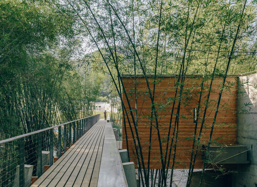 Huizhou Vernacular Historic Bridges Micro-Museum / LUO studio - Exterior Photography, Wood