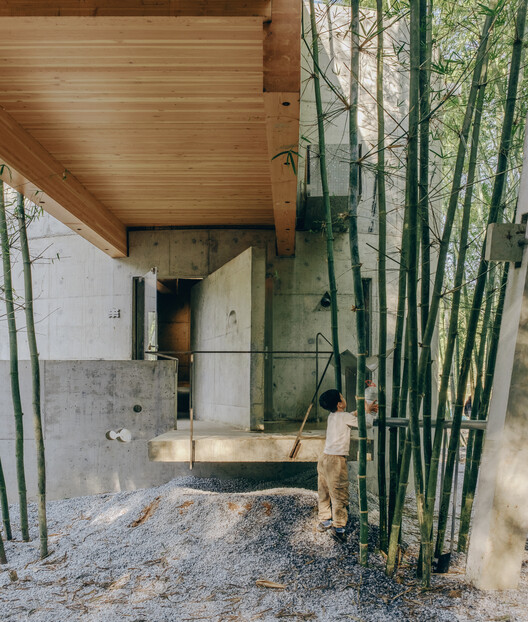 Huizhou Vernacular Historic Bridges Micro-Museum / LUO studio - Interior Photography, Wood