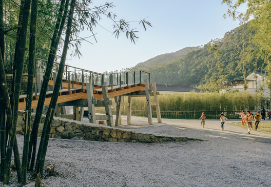 Huizhou Vernacular Historic Bridges Micro-Museum / LUO studio - Image 37 of 56