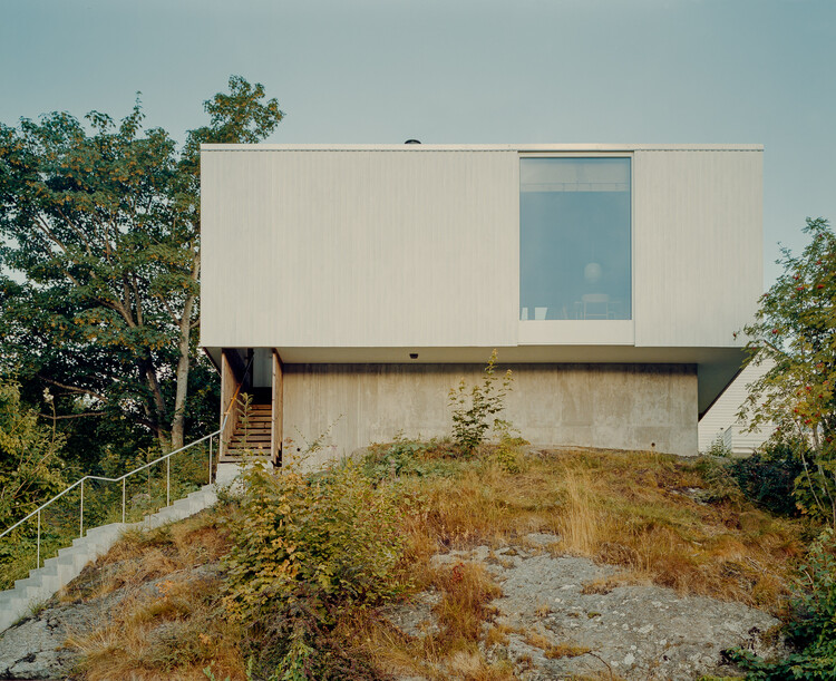 House Ersland & Skeie / Knut Hjeltnes + Francesca Iarrusso, PhD