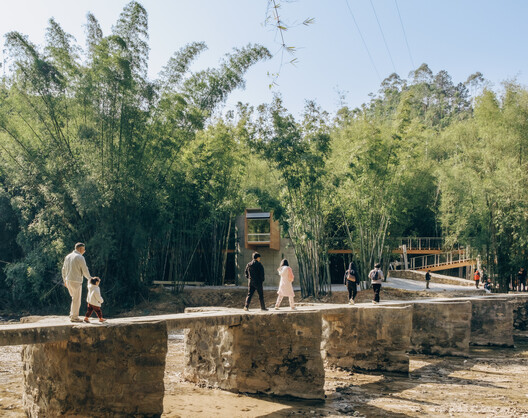 Huizhou Vernacular Historic Bridges Micro-Museum / LUO studio - Exterior Photography, Wood