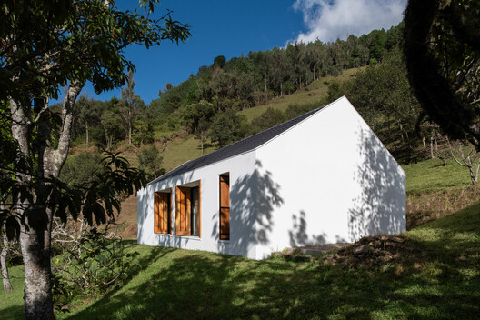 Florinda House / Alvariño & Felipe Arquitectos - Exterior Photography, Door