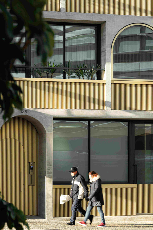 Boavista 339 Residential Building / PAULO MERLINI architects Boavista 339 Residential Building / PAULO MERLINI architects - Interior Photography, Glass