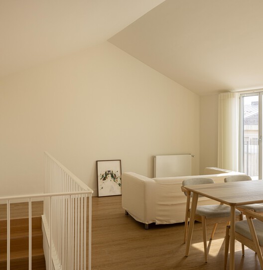 Costa Cabral Building / ATA - Atelier Tiago Antero + ENTRETEMPOS - Interior Photography, Wood, Chair