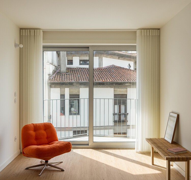 Costa Cabral Binası / ATA - Atelier Tiago Antero + ENTRETEMPOS - İç Mekan Fotoğrafçılığı, Oturma Odası, Ahşap