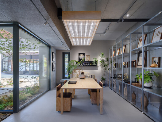 Landscape as Choreography: Architecture in the Contemporary Botanical Garden - Image 3 of 103