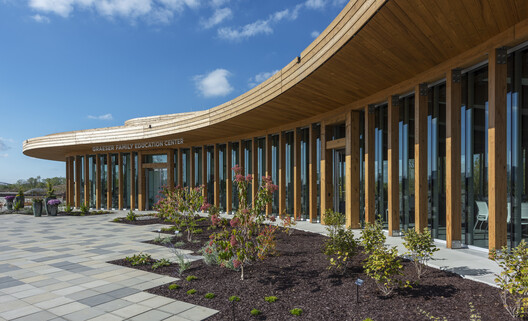 Landscape as Choreography: Architecture in the Contemporary Botanical Garden - Image 36 of 103