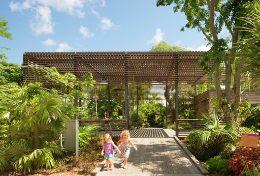 Landscape as Choreography: Architecture in the Contemporary Botanical Garden - Image 15 of 103