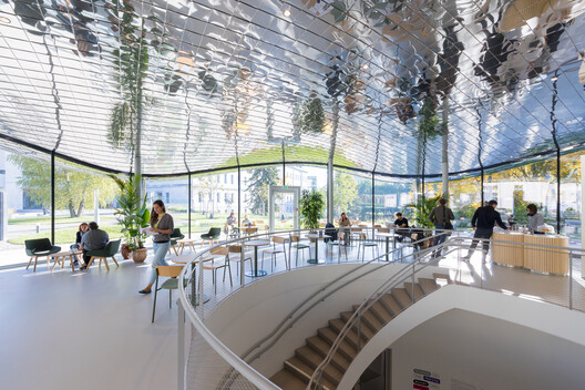 VISTA Science Experience Center / STUDIO MAKS VISTA Science Experience Center / STUDIO MAKS - Fotografia de Interiores, Vidro