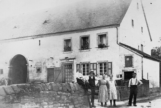 House Südeifel / PUR+ Architekten House Südeifel / PUR+ Architekten - Image 15 of 28