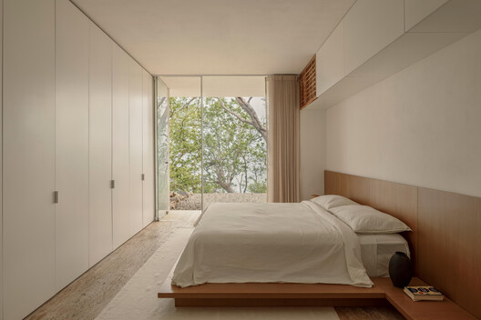 Casa Malonic / HW-STUDIO Casa Malonic / HW-STUDIO - Interior Photography, Bedroom, Bed, Wood