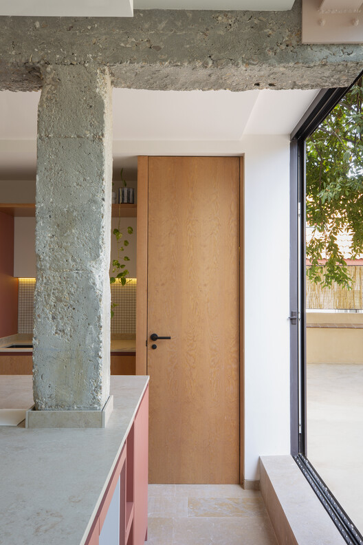 Casa Fátima / MARMOLBRAVO Casa Fátima / MARMOLBRAVO - Fotografía interior, Madera, Puerta