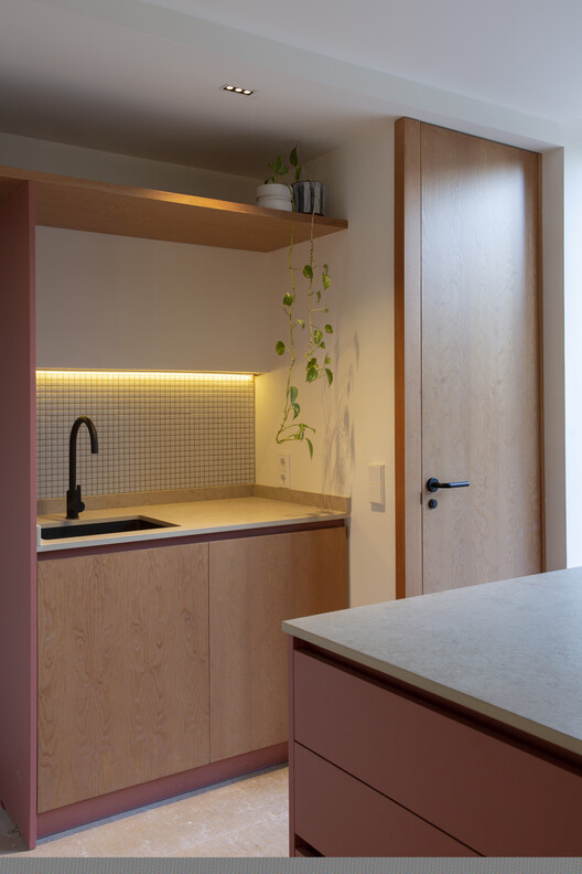 Casa Fátima / MARMOLBRAVO Casa Fátima / MARMOLBRAVO - Fotografía interior, Baño, Madera, Cocina, Iluminación, Encimera, Tarjas