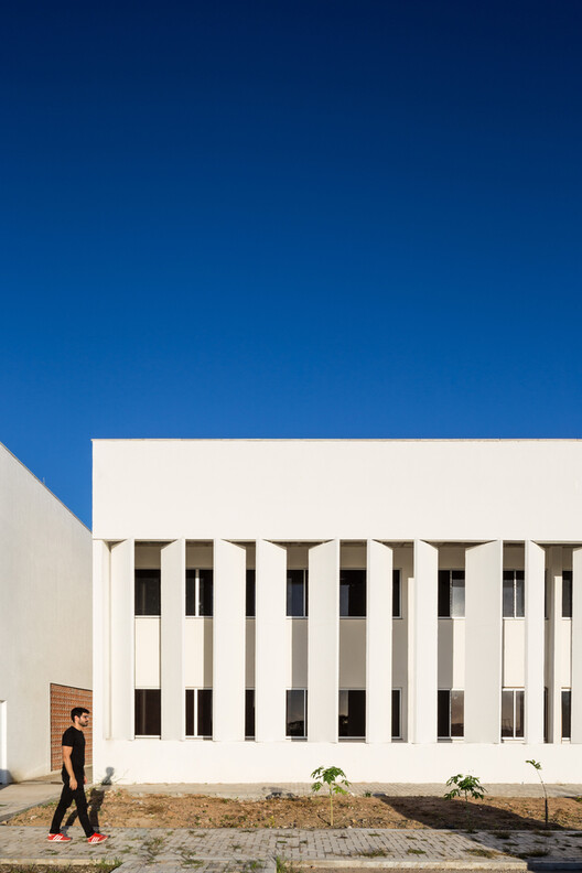 From the Classroom to the Courtyard: How 10 Brazilian Universities Rethink the Learning Space From the Classroom to the Courtyard: How 10 Brazilian Universities Rethink the Learning Space - Image 6 of 40