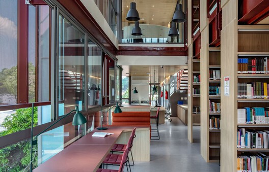 From the Classroom to the Courtyard: How 10 Brazilian Universities Rethink the Learning Space From the Classroom to the Courtyard: How 10 Brazilian Universities Rethink the Learning Space - Image 26 of 40