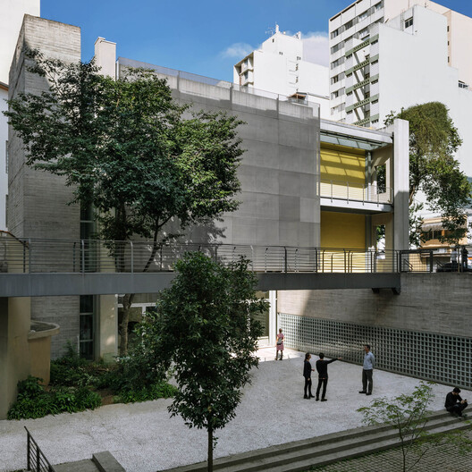From the Classroom to the Courtyard: How 10 Brazilian Universities Rethink the Learning Space From the Classroom to the Courtyard: How 10 Brazilian Universities Rethink the Learning Space - Image 3 of 40