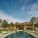 Villa Yandara / Padovani Arquitetos - Houses