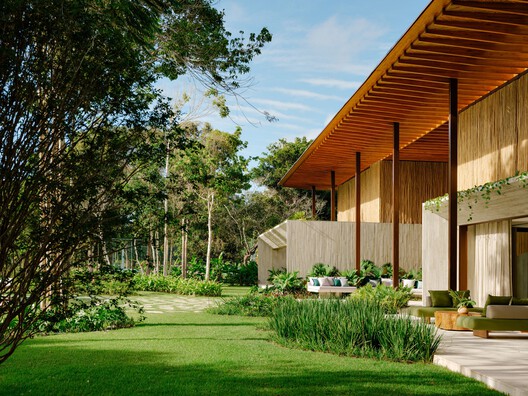 Villa Yandara / Padovani Arquitetos Villa Yandara / Padovani Arquitetos - Exterior Photography, Garden