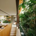 Villa Yandara / Padovani Arquitetos - Houses