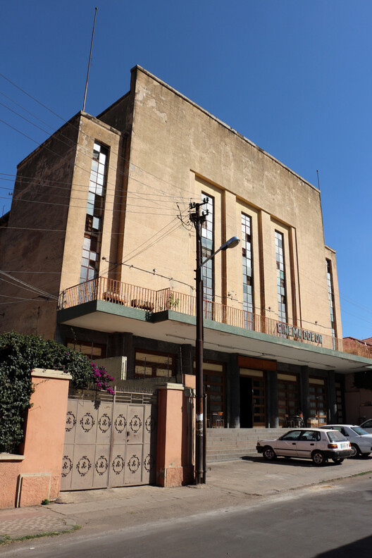Asmara Heritage Project: Documenting a Colonial Project that Became Eritrea's National Symbol Asmara Heritage Project: Documenting a Colonial Project that Became Eritrea's National Symbol - Image 10 of 13