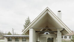 House and Beeyard / OKKA architects