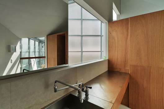 House and Studio in Kyoto / Tato Architects - Interior Photography, Wood, Lighting, Glass